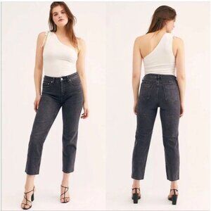 Free People We The Free Curvy Fit High-Rise Straight Jeans Size 34 Black Frayed